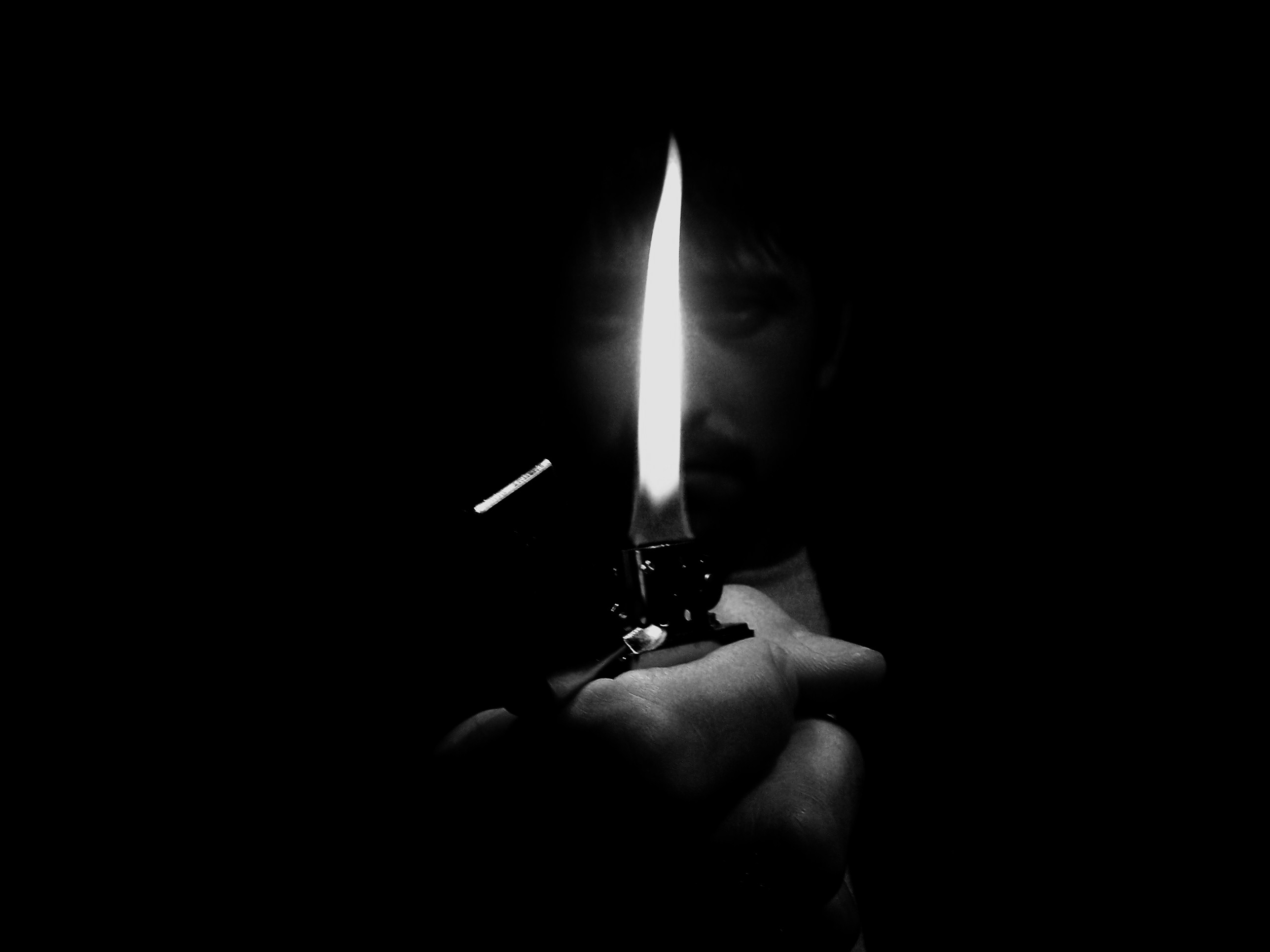 Internationally renowned paranormal investigator Noah Voss